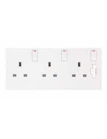 13A 1 and 2 to 3 Gang Switched Converter Socket White
